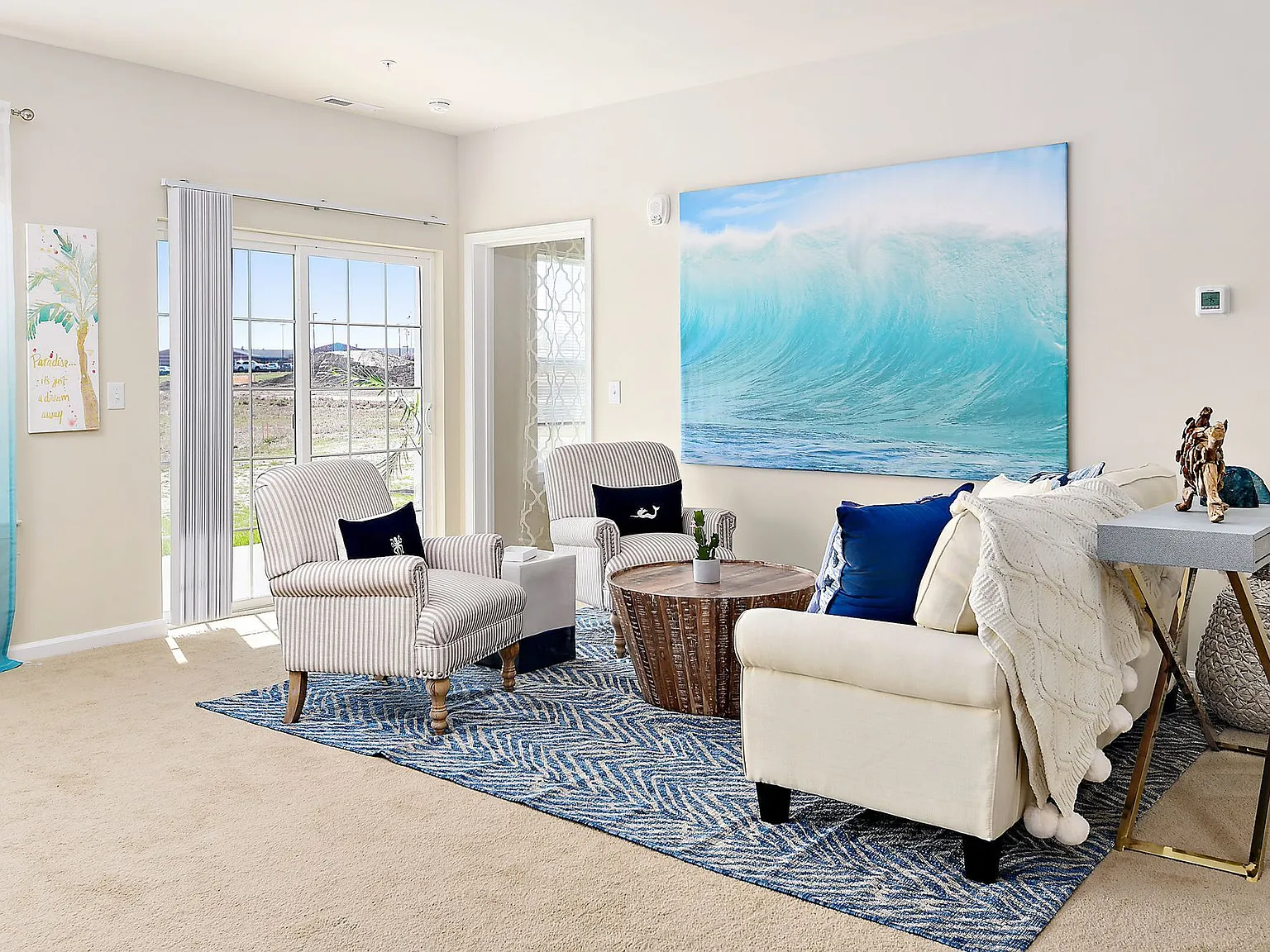 Oceans East — Photo 4
