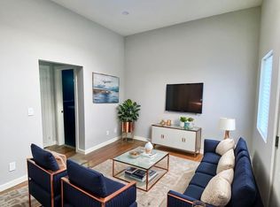 1517 W 12th Pl APT 8, Los Angeles, CA 90015