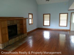 16296 SE 17th St, Ocklawaha, FL 32179