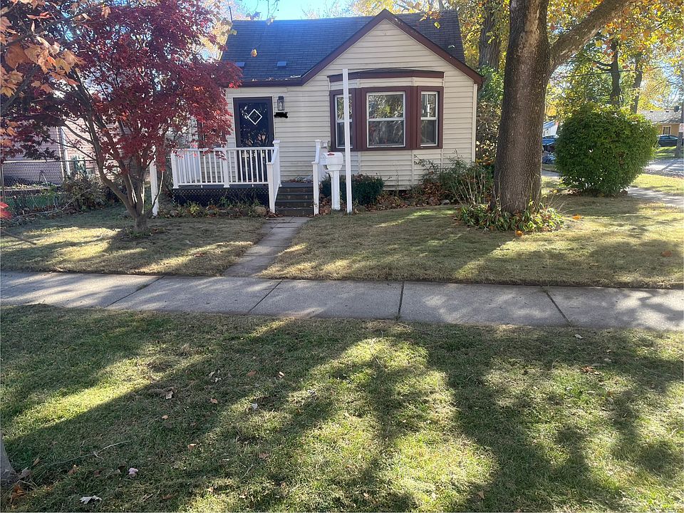 1st image of 747 W Gardenia Ave