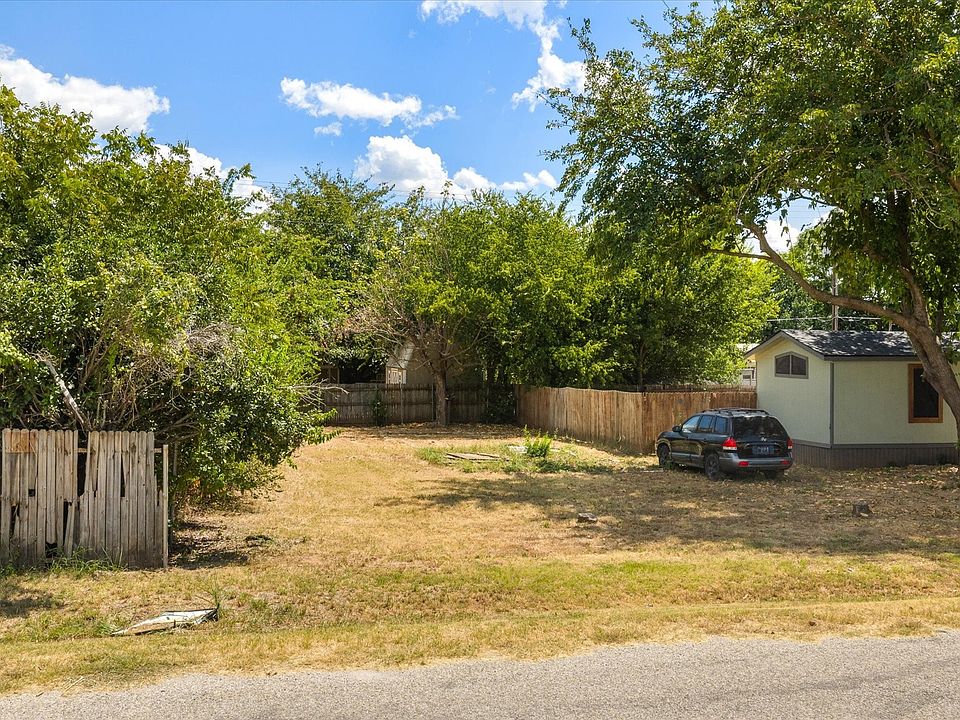 1st image of 817 Flamingo Rd