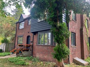 77 Bentham Pkwy, Amherst, NY 14226