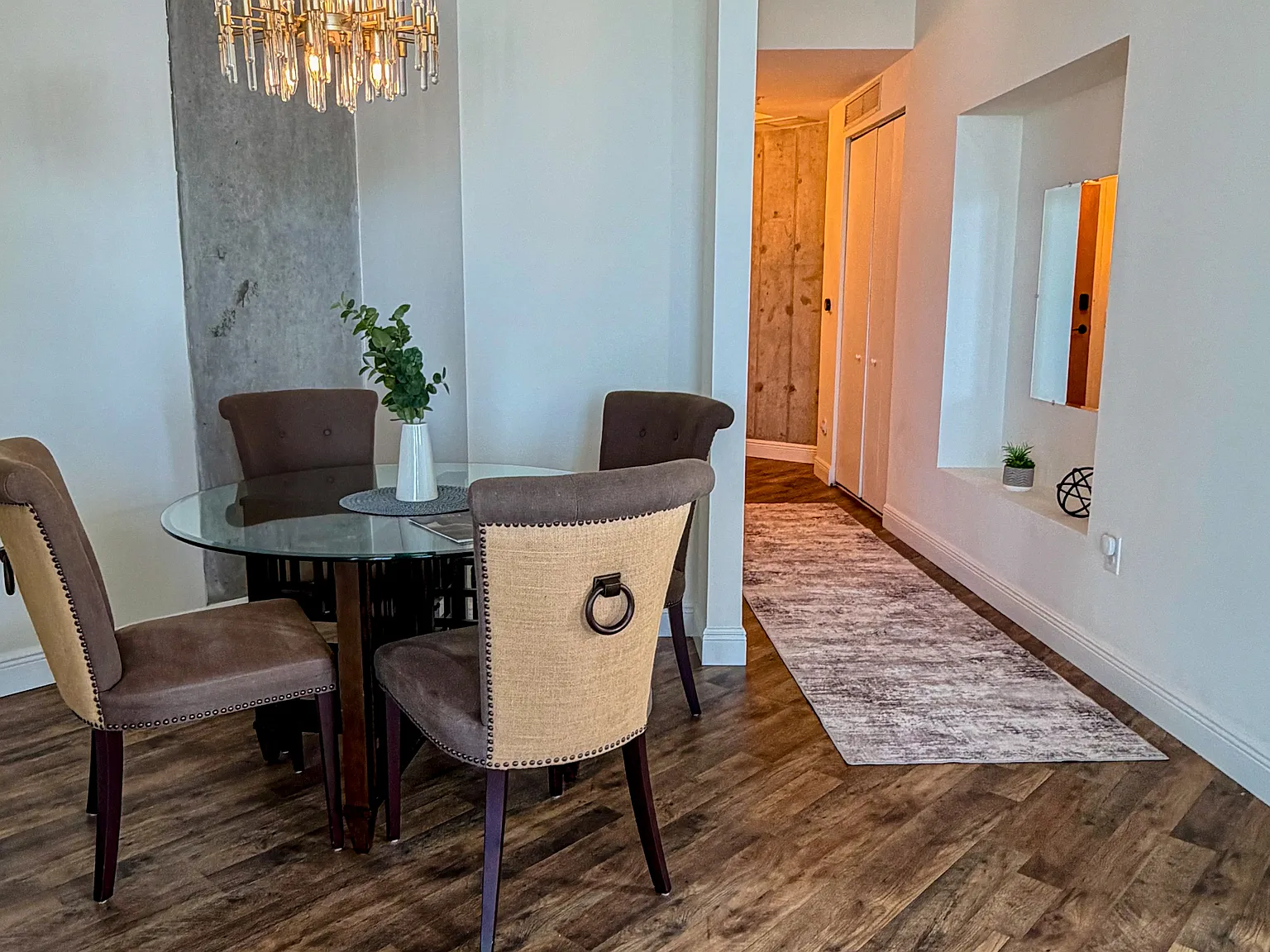 2 bed, 1245 sqft, $4,700 — Photo 3