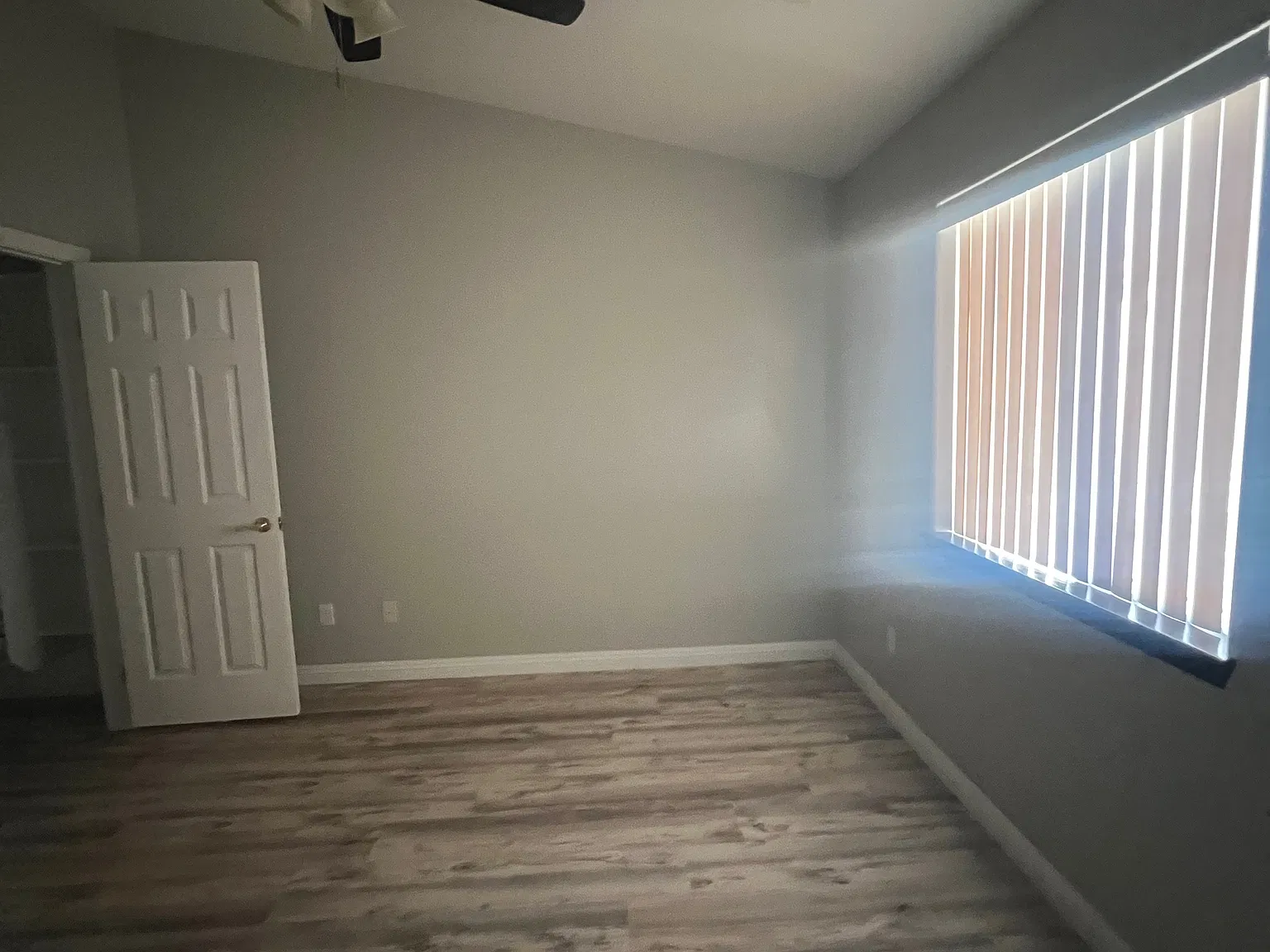 2 bed, 1000 sqft, $1,250 — Photo 4