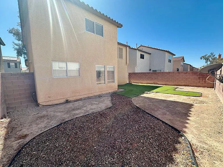 7989 Hilltop Windmill St — Photo 14