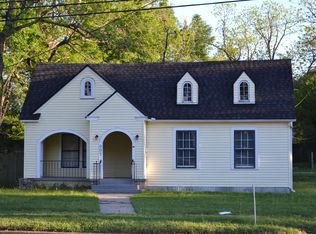 605 W Tyler St, Gilmer, TX 75644