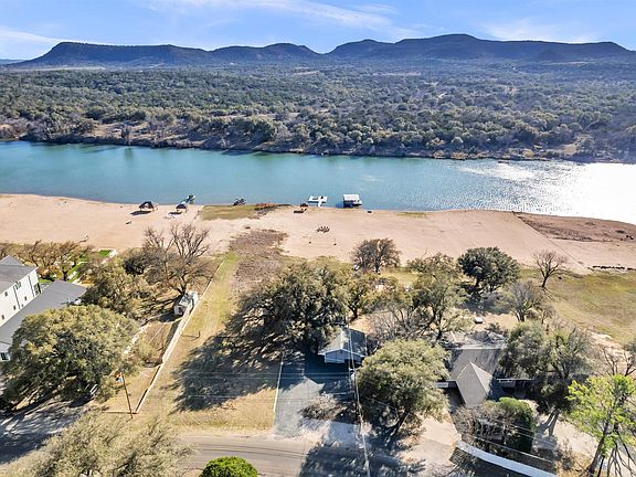 2nd image of 4306 River Oaks Dr Drive