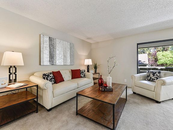 5th image of 930 Kiely Blvd Unit C