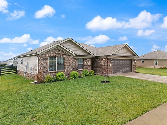 2nd image of 4017 Hollyhock Ln