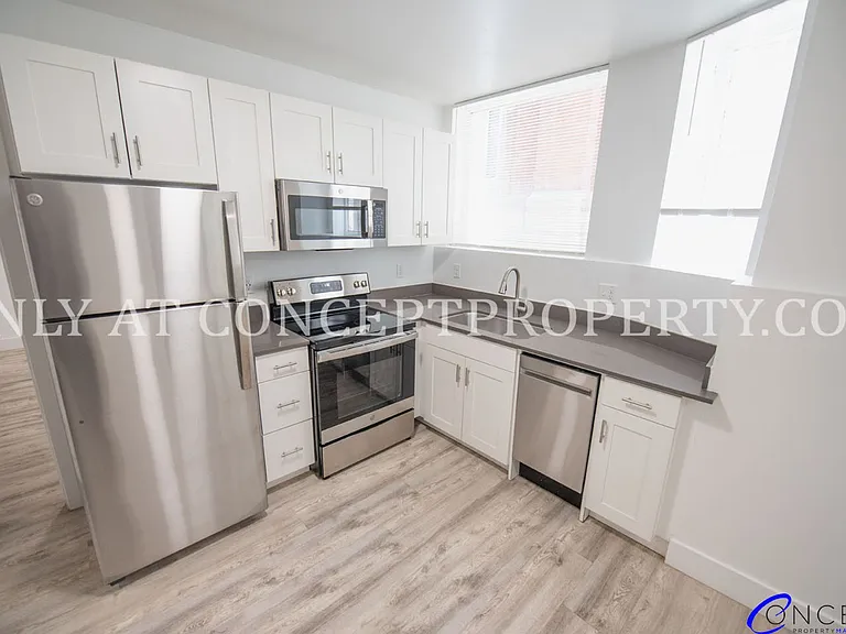 First Avenue Flats — Photo 10