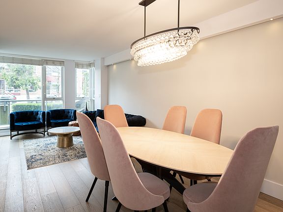 3rd image of 1028 Cambie St