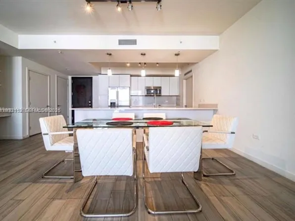 999 SW 1st Ave, Miami, FL