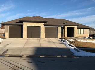 1325 S 210th St, Elkhorn, NE 68022