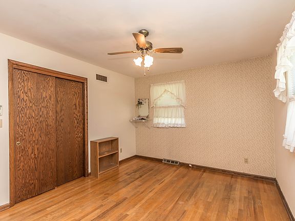 4th image of 4148 Briarbrook Dr