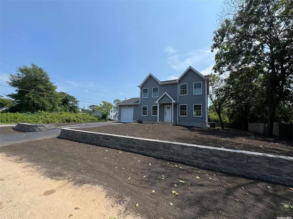 36 Gooseberry Road, Mastic Beach, NY 11951