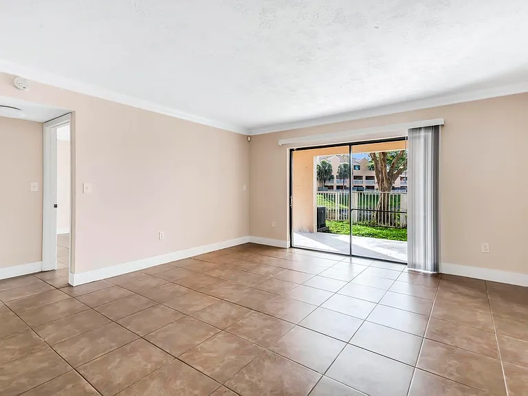 5200 NW 31st Ave #141 — Photo 7
