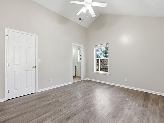 3rd image of 4937 Nesbit Ave