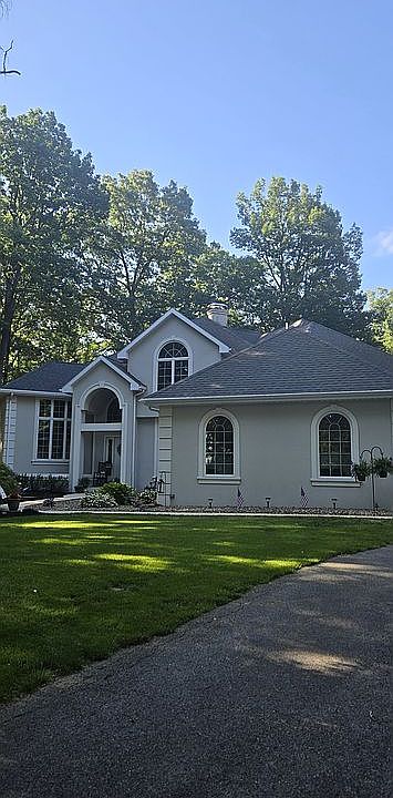 1st image of 30 Mountain Dr