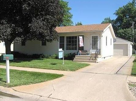 1st image of 2218 Boyce St