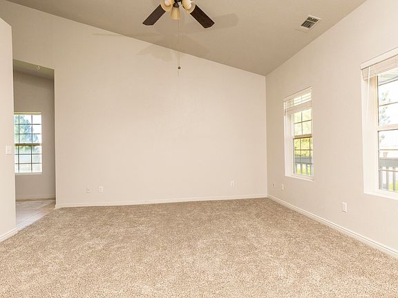 5th image of 365 N Beacon Dr