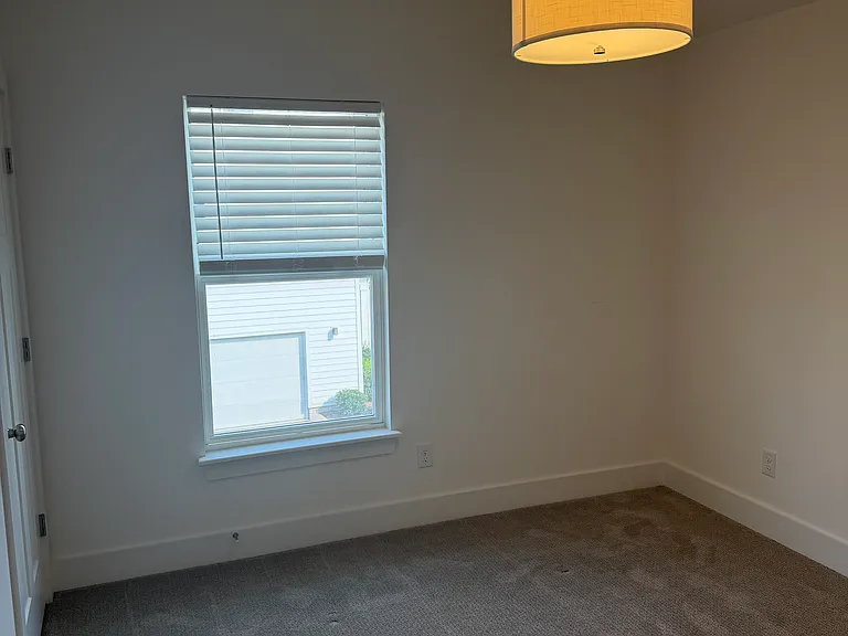 1633 54th Ave N #5 — Photo 31