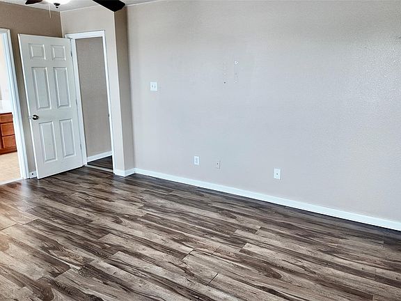 4th image of 8014 Chasewood Dr