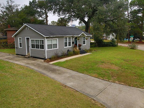 5th image of 1026 Barbara Ave