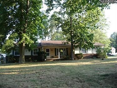 1st image of 3553 Glenbrook Dr