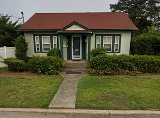 4 Franklin St, Hicksville, NY 11801