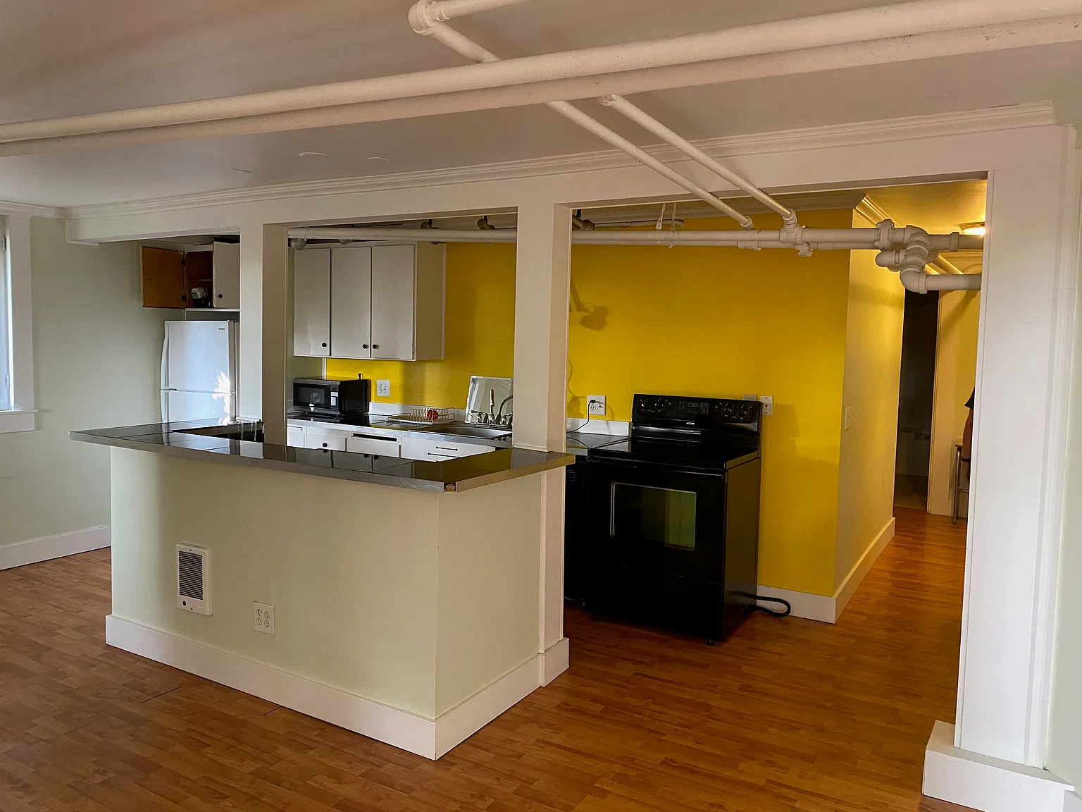 2 bed, 1000 sqft, $1,855 — Photo 3