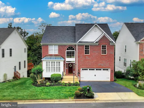 21127 Brookside Ln, Sterling, VA 20165