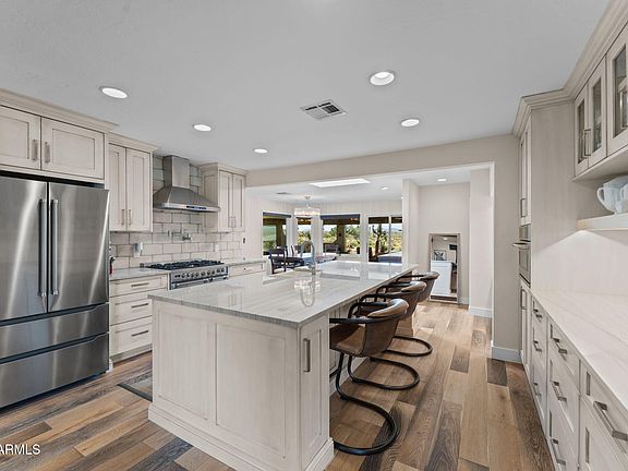 4th image of 1890 Hillside Drive