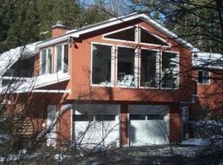 2 Barrett Rd, Hanover, NH 03755
