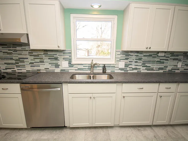 4371 Kendale Ct — Photo 12