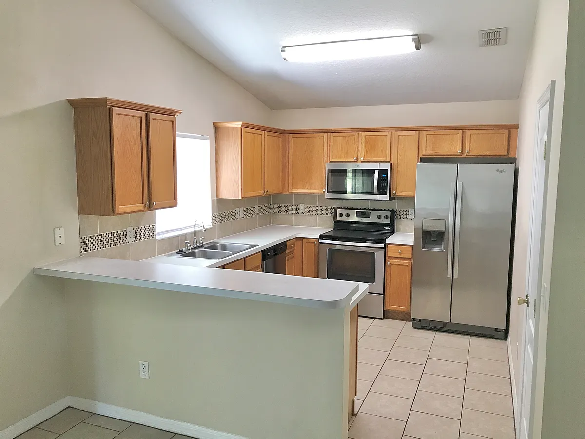Building Photo - 989 Scenic View Cir