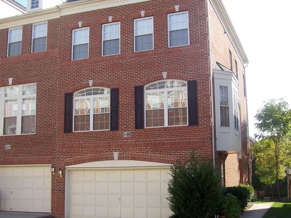 20360 Hawick Ter, Sterling, VA 20165