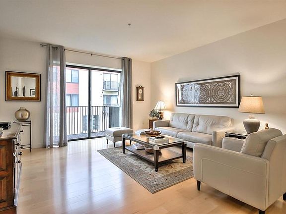 2nd image of 88 Bush St Unit 3154