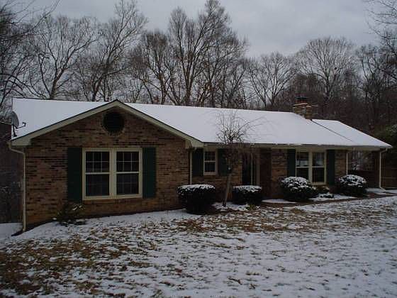 2nd image of 232 Hillcrest Dr