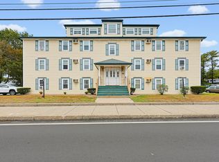 28 Main St APT 5, North Reading, MA 01864