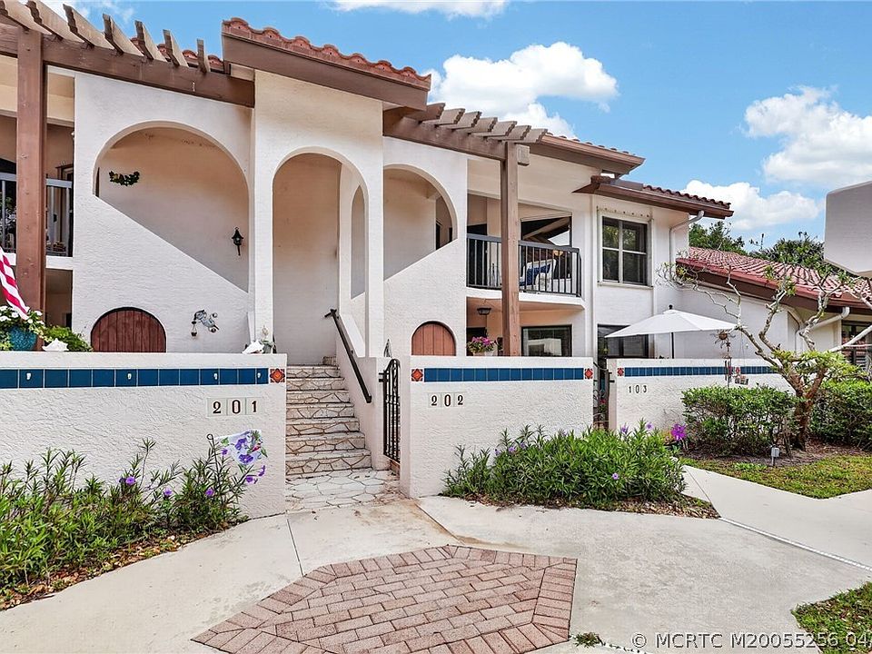 1st image of 6031 SE Martinique Dr APT 202