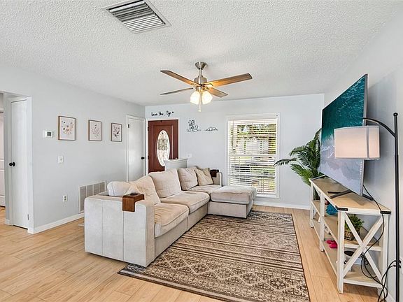 2nd image of 11033 SALT TREE DRIVE