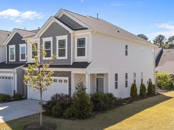 755 Creekway Dr, Fuquay Varina, NC 27526