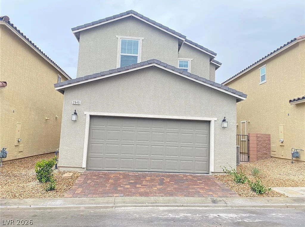 3 bed, 2.5 bath, 1830 sqft, $2,150 — Photo 1