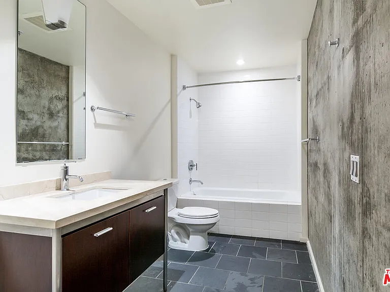 1155 S Grand Ave #713 — Photo 7