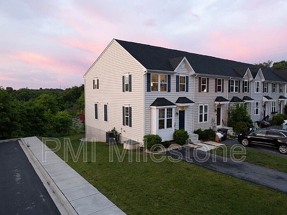 3rd image of 367 Ontario Dr