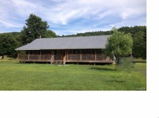 16 Myers Rd, Godeffroy, NY 12729