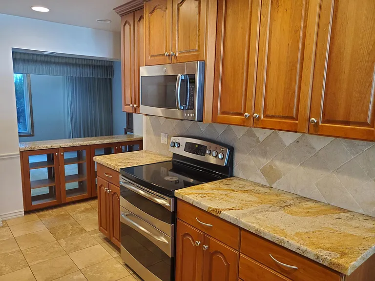 1137 S Mercedes Way — Photo 14