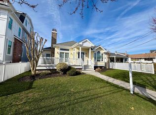 12 Walnut Rd, Ocean City, NJ 08226