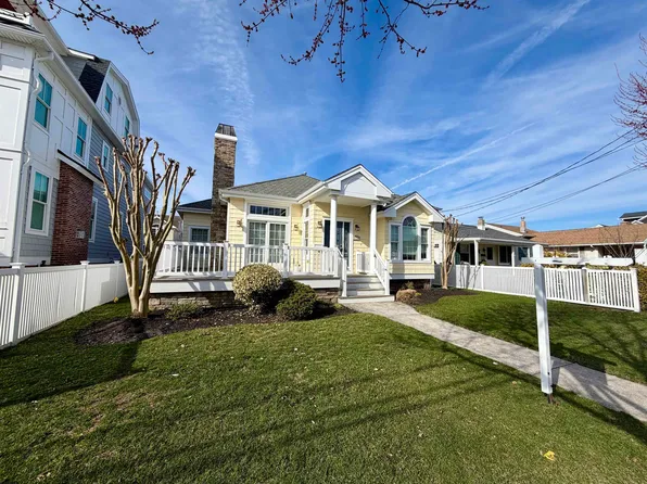 12 Walnut Rd, Ocean City, NJ 08226