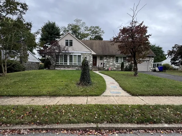 204 Lenape Ave, Elkins Park, PA 19027